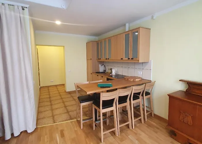 Hot Ernestines Iela 7-7 Enjoy The Feel Of And History! Apartmán