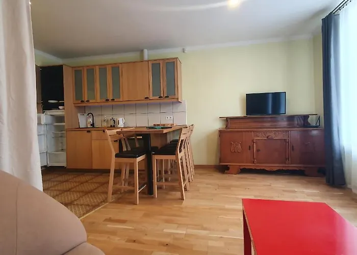 Hot Ernestines Iela 7-7 Enjoy The Feel Of And History! Apartmán *