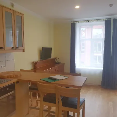 Hot Ernestines Iela 7-7 Enjoy The Feel Of And History! * Riga